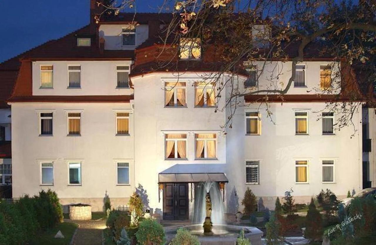 Viilla Rezidence Bed & Breakfast Kudowa-Zdrój Exterior foto